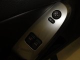 2008 Pontiac G6 GXP Coupe Controls