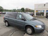 2007 Magnesium Pearl Chrysler Town & Country LX #53364534
