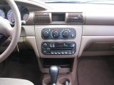 2004 Dodge Stratus SE Sedan Controls