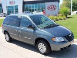 2006 Magnesium Pearl Chrysler Town & Country  #53464027