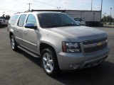 Silver Birch Metallic Chevrolet Suburban in 2008