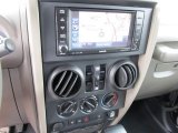 2009 Jeep Wrangler Unlimited Rubicon 4x4 Controls