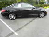 Obsidian Black Metallic Mercedes-Benz E in 2010