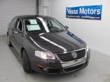2010 Volkswagen Passat Komfort Sedan