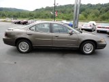 1999 Pontiac Grand Prix SE Sedan Exterior