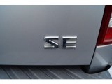 2005 Nissan Frontier SE King Cab Marks and Logos