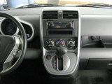 2008 Honda Element LX Controls