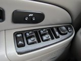 2006 Chevrolet Suburban LS 1500 4x4 Controls