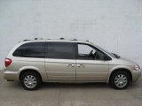 2005 Linen Gold Metallic Chrysler Town & Country Limited #53857431