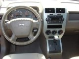 2007 Jeep Compass RALLYE Sport 4x4 Dashboard