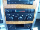 2007 Chrysler Aspen Limited Controls