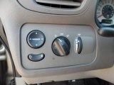2002 Chrysler Town & Country LXi Controls