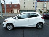 Crystal White Pearl Mazda MAZDA2 in 2011