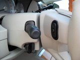 2009 Chrysler Aspen Limited 4x4 Controls