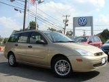 2002 Fort Knox Gold Ford Focus SE Wagon #53983291