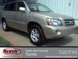 Sonora Gold Pearl Toyota Highlander in 2005