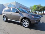 Quartz Brown Metallic Mitsubishi Outlander in 2010