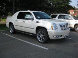 2011 White Diamond Tricoat Cadillac Escalade EXT Luxury AWD #53982696