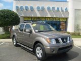 2006 Granite Metallic Nissan Frontier LE Crew Cab #5391697