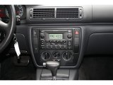 2004 Volkswagen Passat GLS TDI Sedan Controls