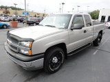 2005 Chevrolet Silverado 1500 Extended Cab 4x4 Front 3/4 View