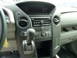 2012 Honda Pilot LX 4WD Controls