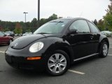 Black Volkswagen New Beetle in 2008