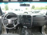 2002 Chevrolet Blazer LS ZR2 4x4 Dashboard