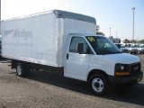 2004 White GMC Savana Cutaway 3500 Commercial Moving Truck #54418312
