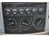 2005 Mercury Mariner V6 Premier 4WD Controls