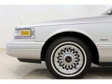 Lincoln Town Car 1995 Wheels and Tires