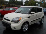 2010 Clear White Kia Soul ! #54684290