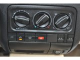 2002 Volkswagen Cabrio GLS Controls