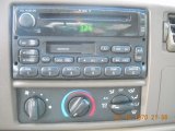 2000 Ford F350 Super Duty Lariat Crew Cab 4x4 Audio System