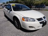 2004 Dodge Stratus SE Sedan Front 3/4 View