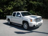 White Diamond Tricoat GMC Sierra 1500 in 2011