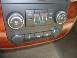 2011 Chevrolet Suburban LS 4x4 Controls