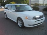 2009 White Platinum Tri-Coat Ford Flex SEL #54913143