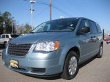 2008 Clearwater Blue Pearlcoat Chrysler Town & Country LX #5490984