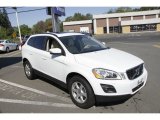 2010 Volvo XC60 3.2 AWD Front 3/4 View