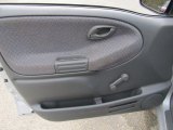 2004 Chevrolet Tracker  Door Panel