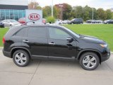 Ebony Black Kia Sorento in 2012