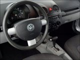2005 Volkswagen New Beetle GL Coupe Dashboard