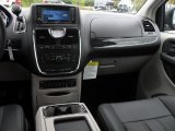 2012 Chrysler Town & Country Touring - L Dashboard