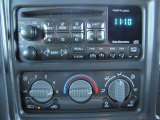 2002 Chevrolet Silverado 2500 LT Extended Cab 4x4 Audio System