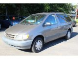 Beige Mica Pearl Metallic Toyota Sienna in 1998