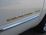 Cadillac Escalade 2010 Badges and Logos