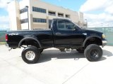 2000 Ford F150 XL Regular Cab 4x4 Exterior