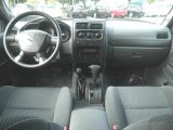 2004 Nissan Frontier SC Crew Cab 4x4 Dashboard