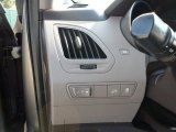 2010 Hyundai Tucson Limited Controls